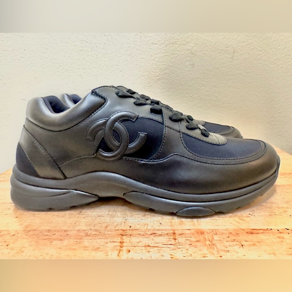 Men’s BNIB black CHANEL sneakers, uniform issue. - Picture 4 of 5